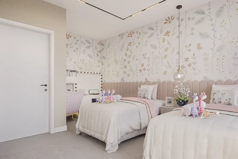 Quarto infantil com duas camas, cabeceira estofada e papel de parede floral